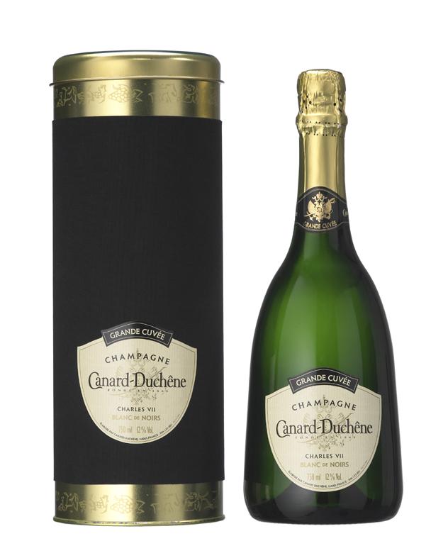 Шампанское canard duchene. Canard Duchene шампанское. Charles VII шампанское. Шампанское canard-Duchene Cuvee Leonie Brut, 0.375 л. Canard Duchene 7 лет.